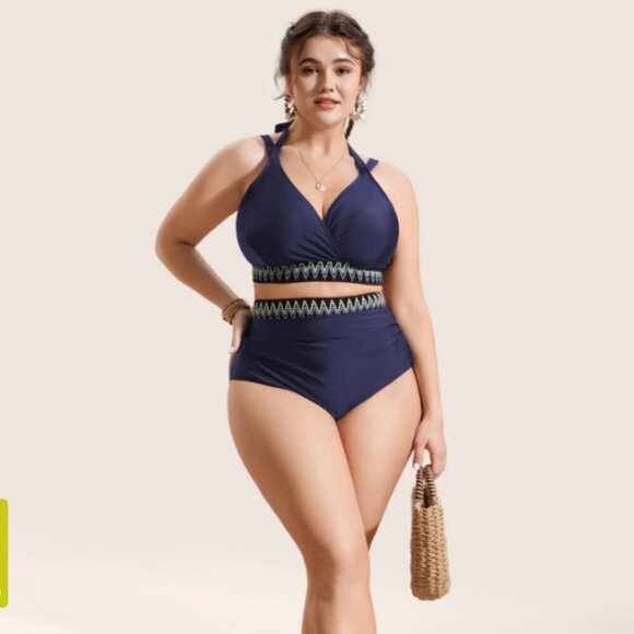 BloomChic Embroidered Wrap Tie Knot Swim Top size 10 - Picture 4 of 5